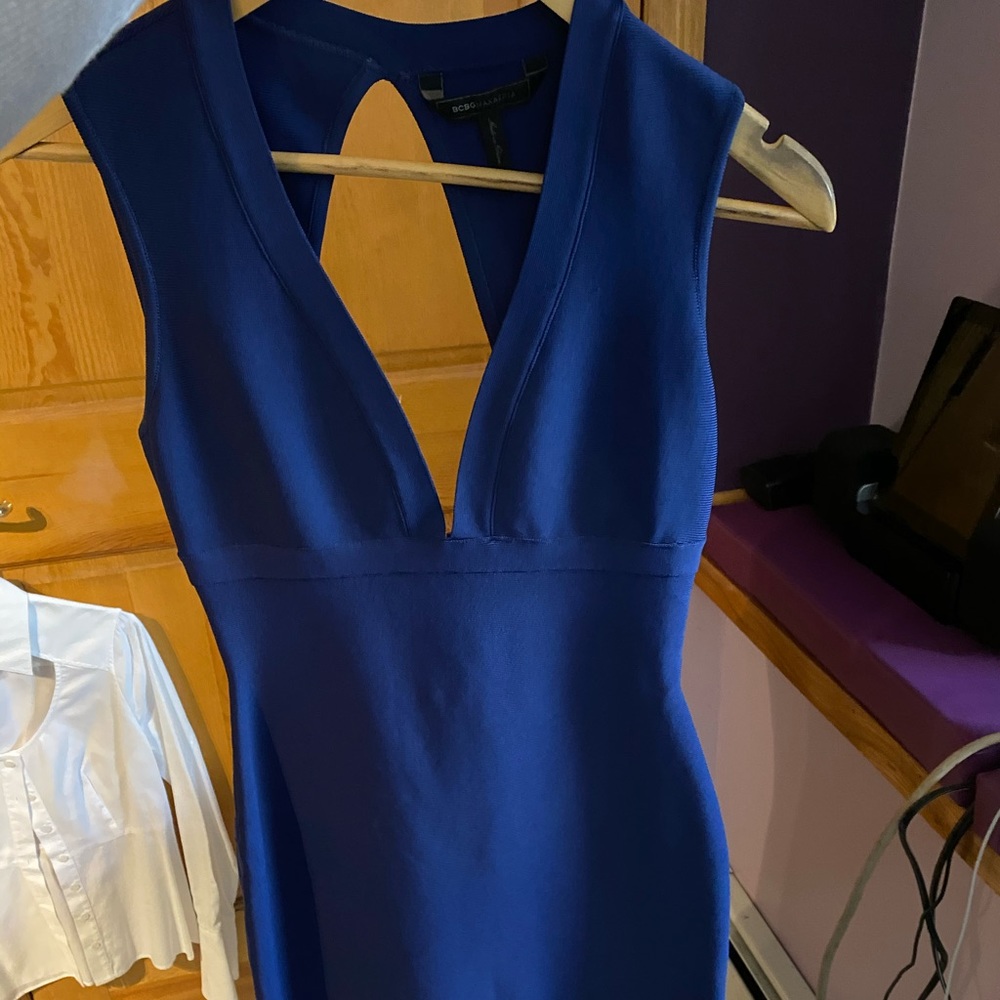 BCBG NEW MINI STRETCHY DRESS IN ROYAL BLUE NEW